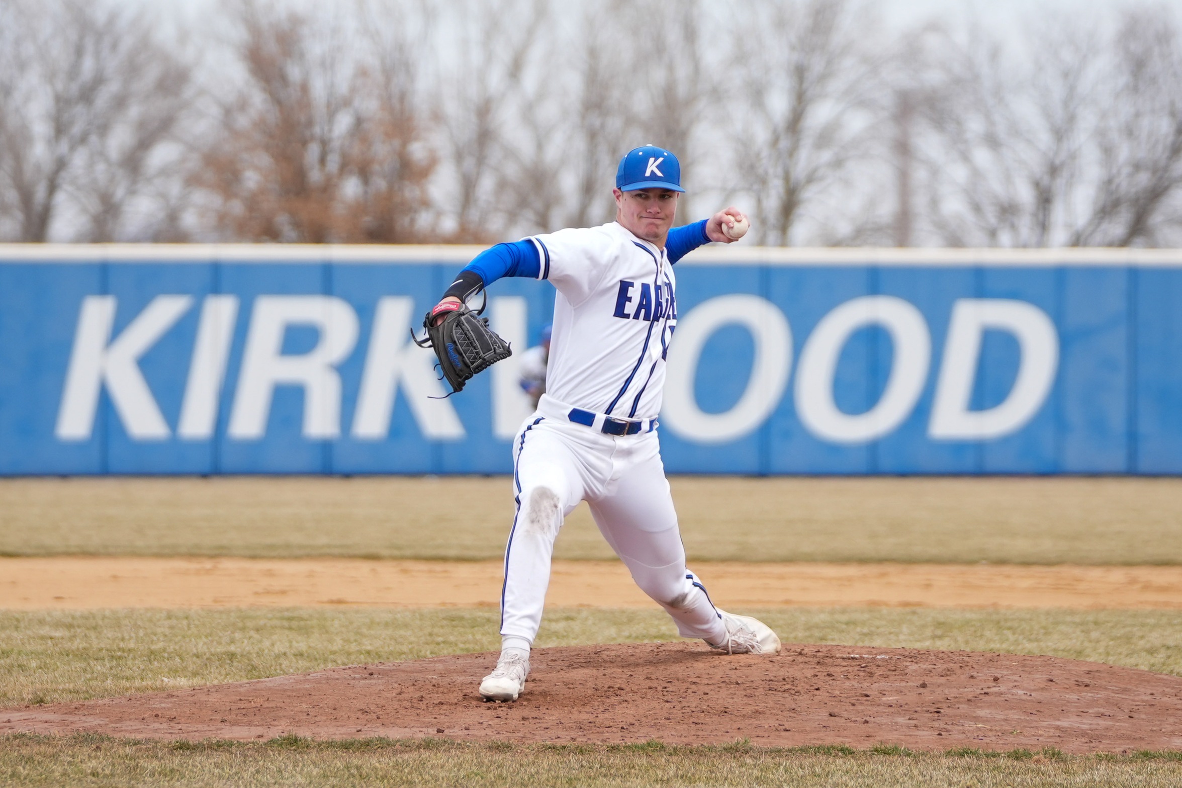 KCC BASEBALL SWEEPS INTO CONTENTION