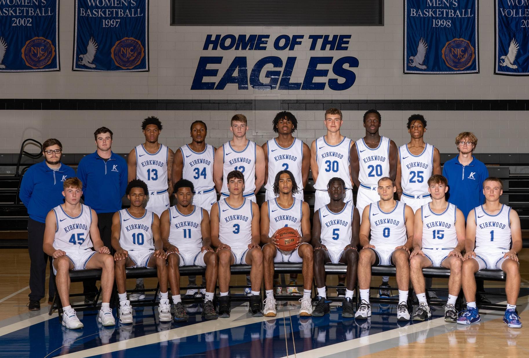 KING LEADS NO.10 EAGLES BY REIVERS