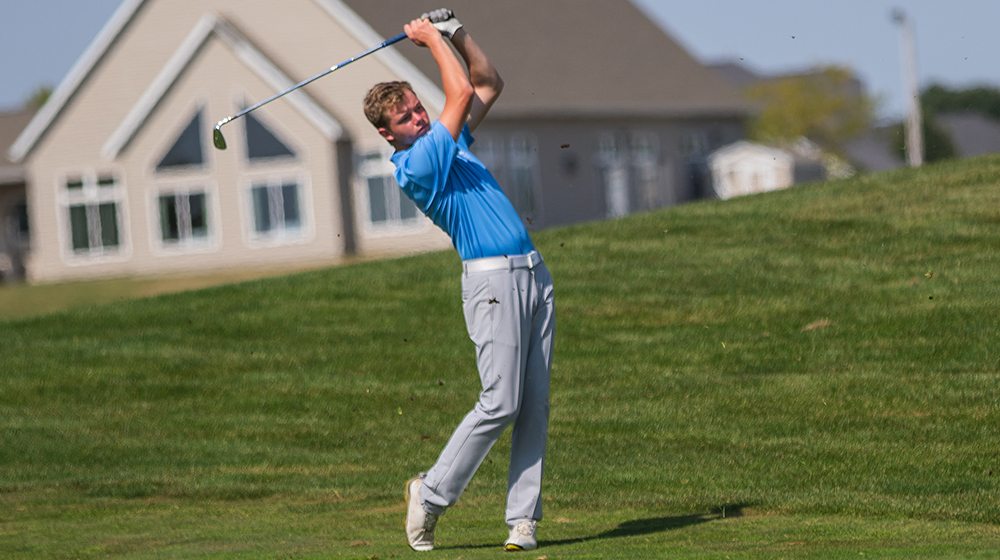 Golf Takes 2nd at Monmouth Invite