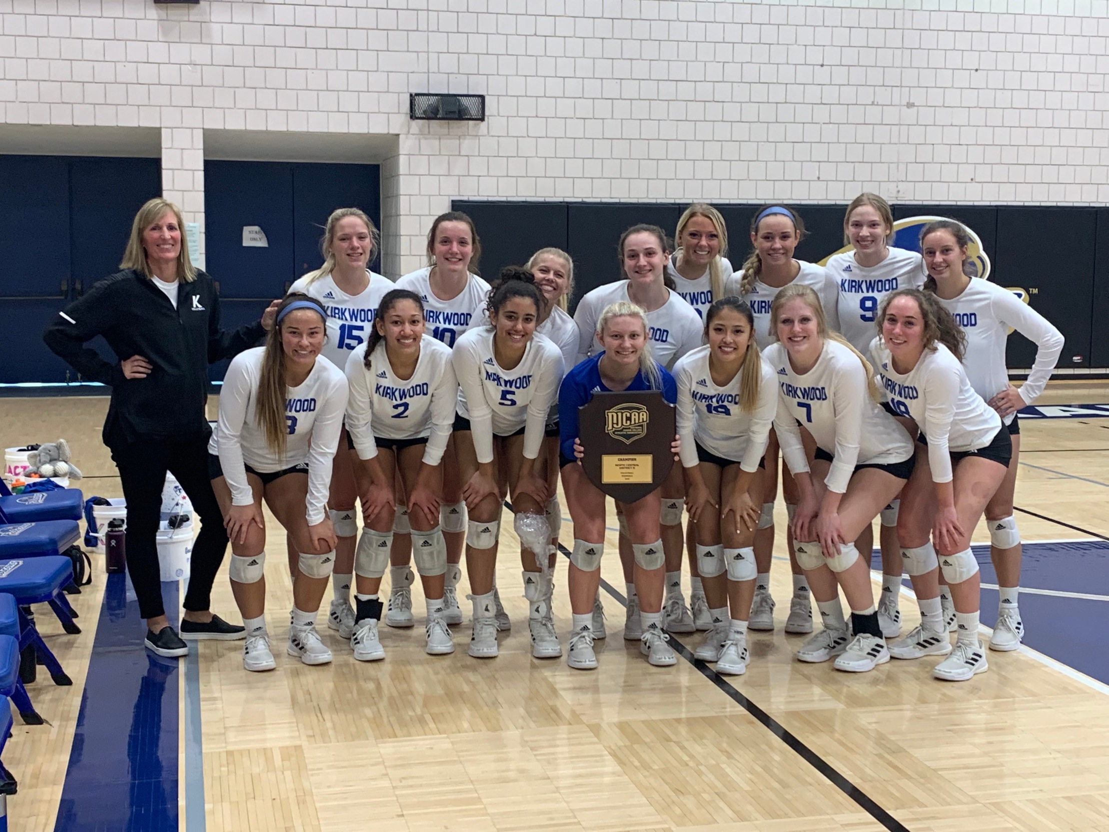 NO.10 KCC VOLLEYBALL HEADING TO NATIONALS